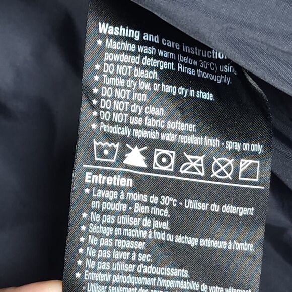 Burton AK Women's Medium Black Goose Down Full-Zip Outdoor Puffer Vest - Picture 10 of 12